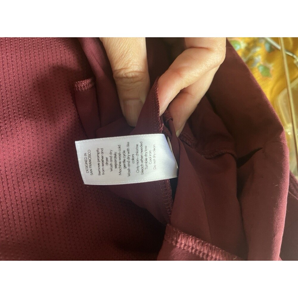 Athleta Skort Womens 10 Burgundy Wine Built In Shorts Zip Pockets Athletic - Picture 8 of 9